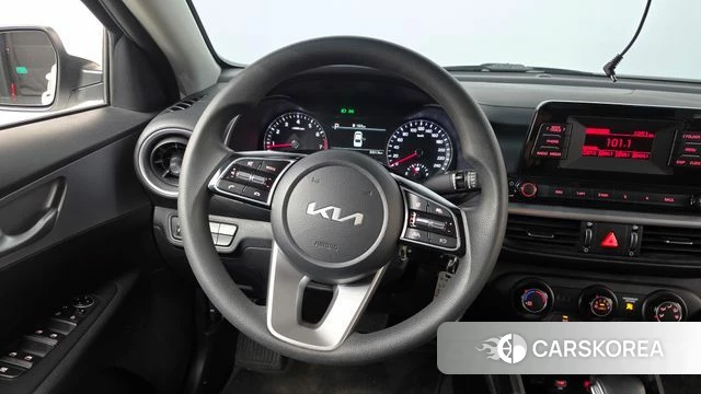 Kia The New K3 2nd generation 2022 Белый из Кореи, фото 3