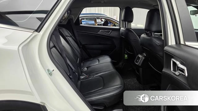 Kia Sportage 5th Generation 2022 Белый из Кореи, фото 3