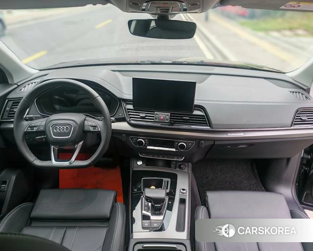 Audi Q5L 2022 Черный из Китая, фото 3