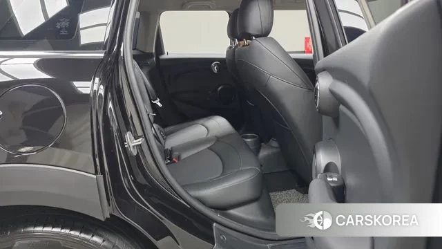 Mini Cooper 2021 Черный из Кореи, фото 3