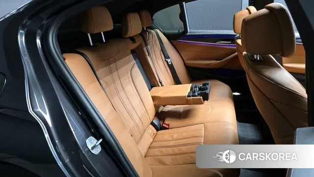 BMW 5 Series (G30) 2023 Серый из Кореи, фото 3