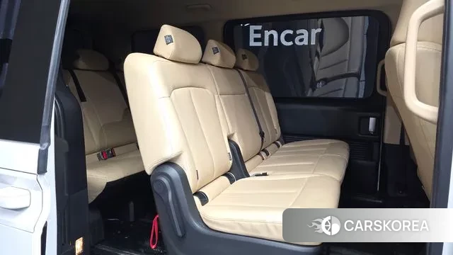 Hyundai Staria 2022 Белый из Кореи, фото 3