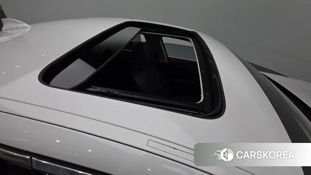 BMW 5 Series (G30) 2022 Белый из Кореи, фото 3