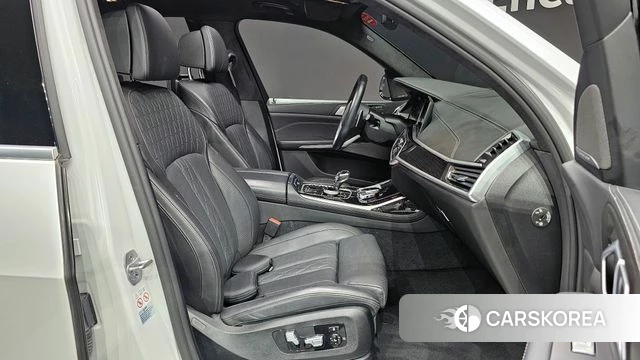 BMW X7 (G07) 2021 Белый из Кореи, фото 3
