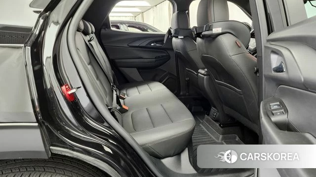 Chevrolet (GM Daewoo) The New Trail Blazer 2024 Черный из Кореи, фото 3