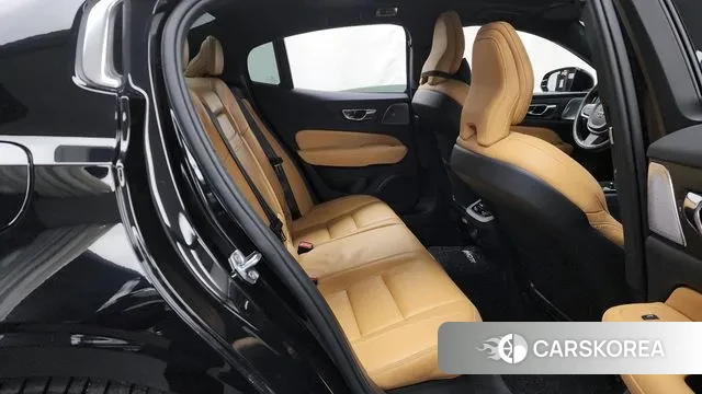 Volvo S60 3rd generation 2021 Черный из Кореи, фото 3