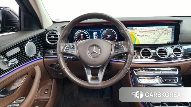 Mercedes-Benz E-Class W213 2018 Черный из Кореи, фото 3