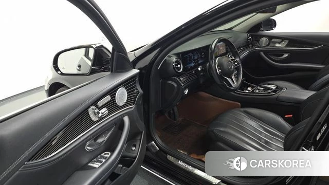 Mercedes-Benz E-Class W213 2019 Черный из Кореи, фото 3