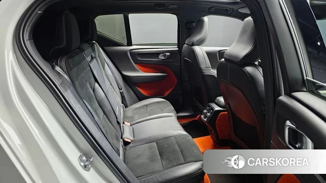 Volvo XC40 2021 Белый из Кореи, фото 3