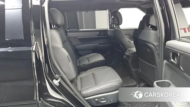 Hyundai Santa Fe (MX5) 2024 Черный из Кореи, фото 3