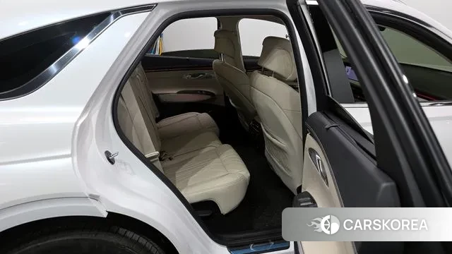 Genesis GV70 2025 Белый из Кореи, фото 3