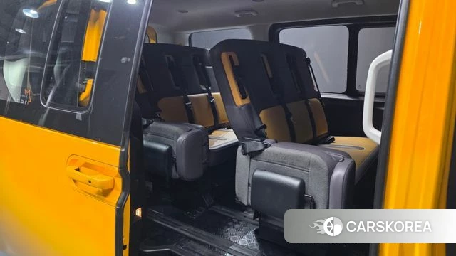 Hyundai Staria 2024 Желтый из Кореи, фото 3