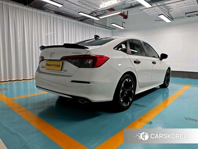 Honda Civic 2022 Белый из Китая, фото 3