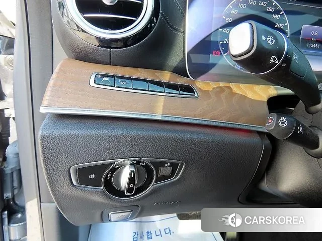 Mercedes-Benz E-Class W213 2019 Серый из Кореи, фото 3