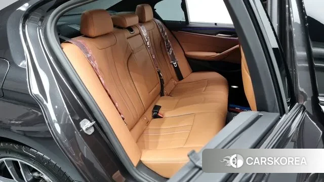 BMW 5 Series (G30) 2023 Серый из Кореи, фото 3