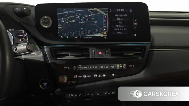 Lexus ES300h 7th generation 2021 Серебристо-серый из Кореи, фото 3