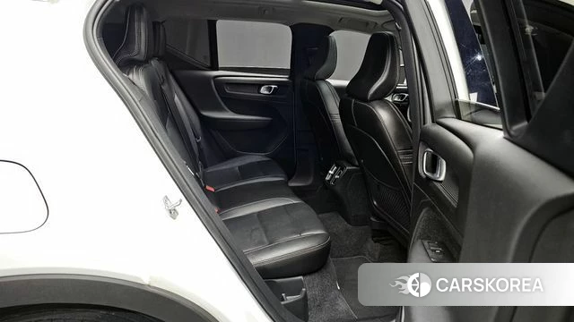 Volvo XC40 2019 Белый из Кореи, фото 3