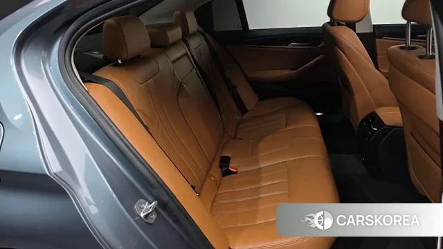 BMW 5 Series (G30) 2018 Серый из Кореи, фото 3