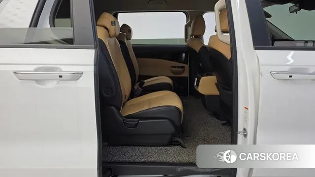 Kia Carnival 4th generation 2021 Белый из Кореи, фото 3