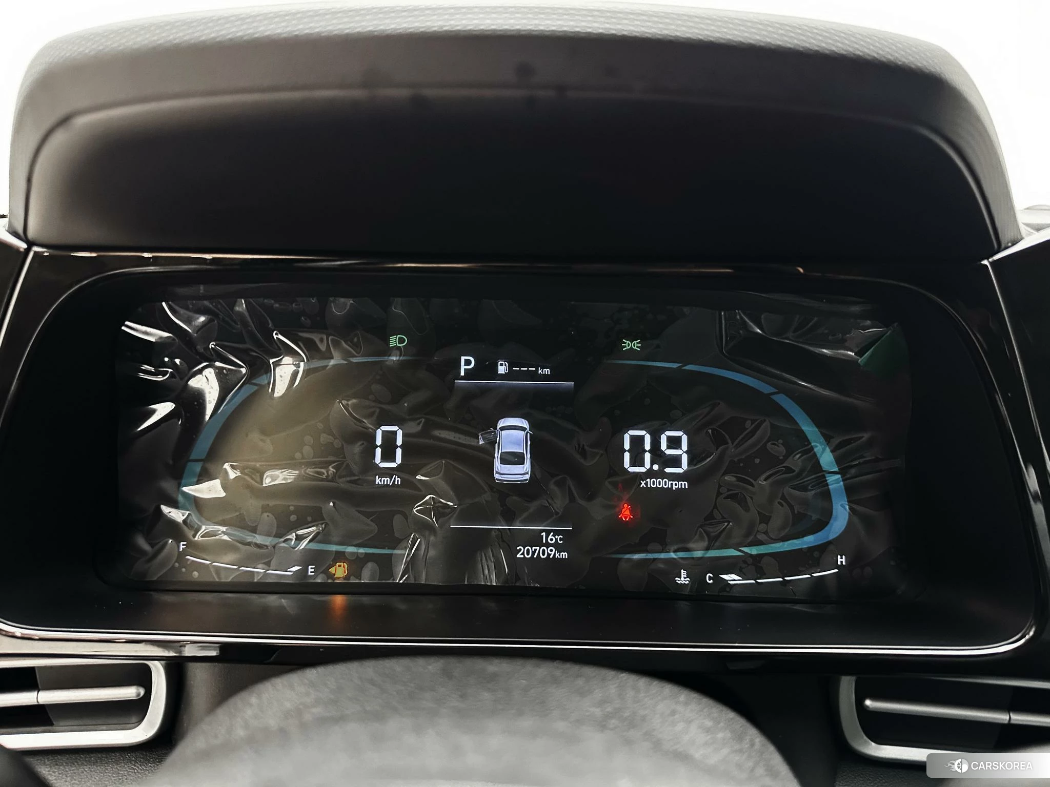 Hyundai Elantra 2023 Белый из Китая, фото 3