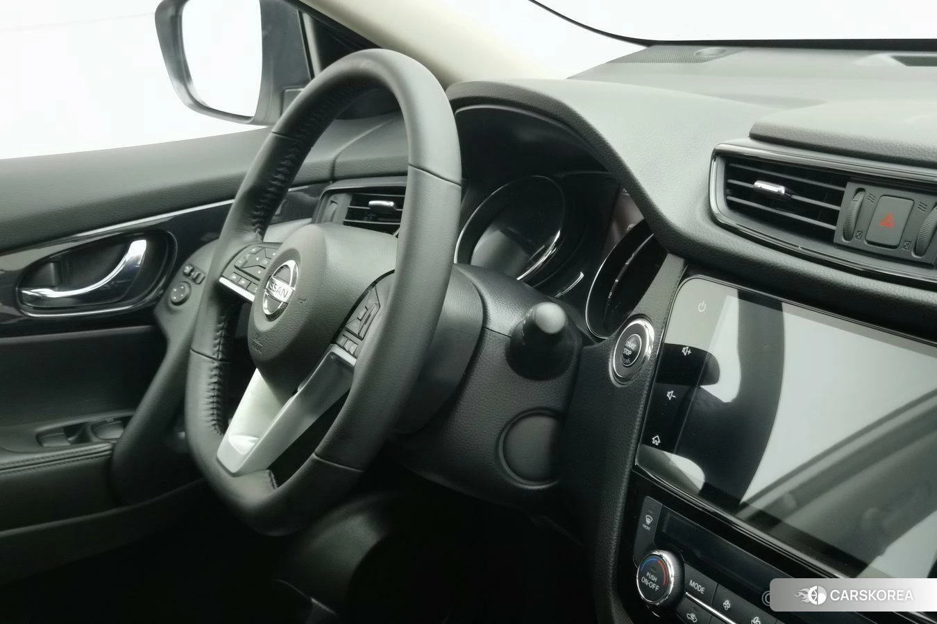 Nissan Qijun 2021 Белый из Китая, фото 3