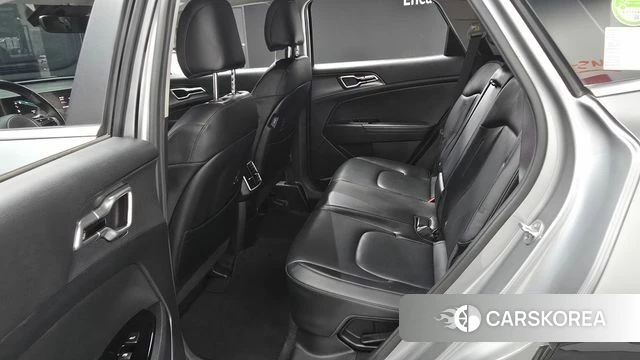Kia Sportage 5th Generation Hybrid 2022 Серебряный из Кореи, фото 3