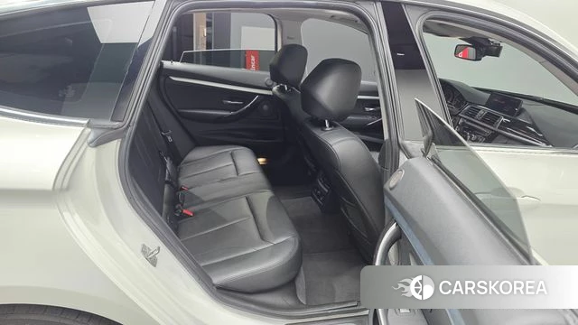 BMW 3 Series GT (F34) 2018 Белый из Кореи, фото 3