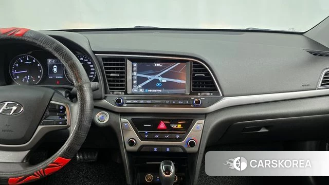 Hyundai Avante AD 2018 Белый из Кореи, фото 3
