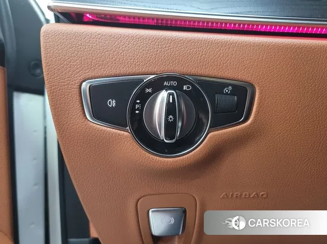 Mercedes-Benz CLS-Class C257 2023 Белый из Кореи, фото 3