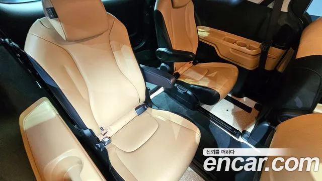 Kia Carnival 4th generation 2022 Белый из Кореи, фото 3