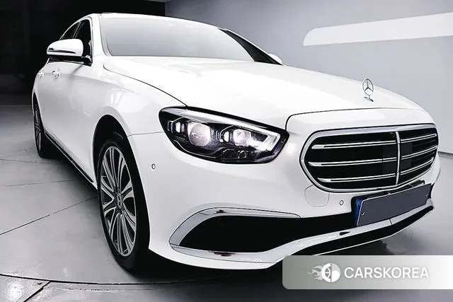 Mercedes-Benz E-Class W213 2023 Белый из Кореи, фото 3