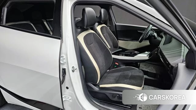 Kia EV6 2022 Белый из Кореи, фото 3