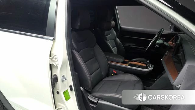 Ssangyong The New Torres 2024 Белый из Кореи, фото 3