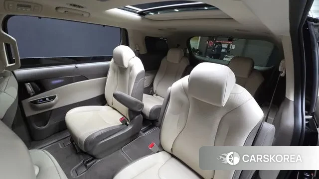 Kia Carnival 4th generation 2023 Черный из Кореи, фото 3