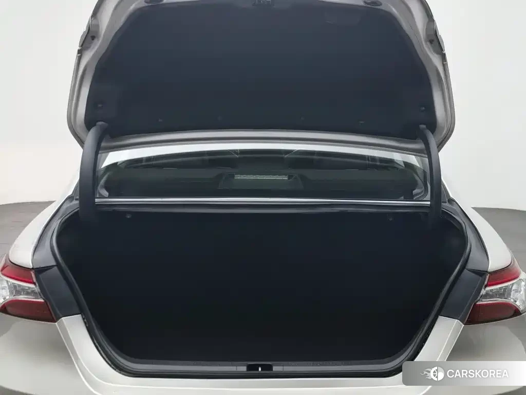 Toyota Camry 2019 Silver/gray из Китая, фото 3