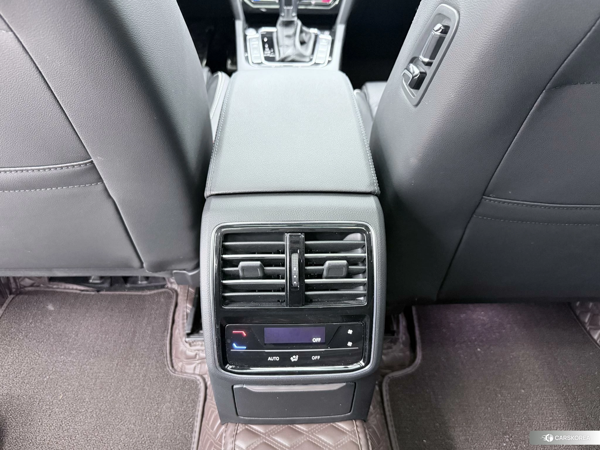 Volkswagen Magotan PHEV 2021 Черный из Китая, фото 3