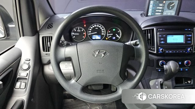 Hyundai The New Grand Starex 2018 Серебристо-серый из Кореи, фото 3