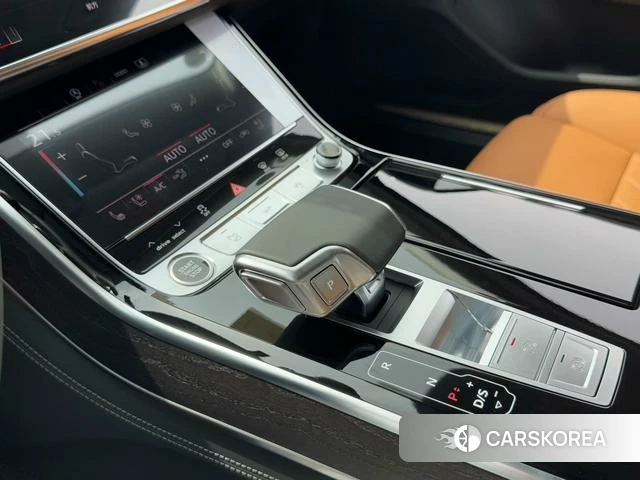 Audi A8 2025 Черный из Китая, фото 3