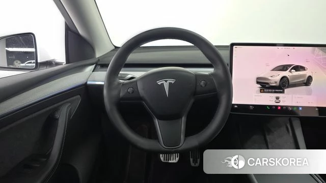 Tesla Model Y 2023 Белый из Кореи, фото 3