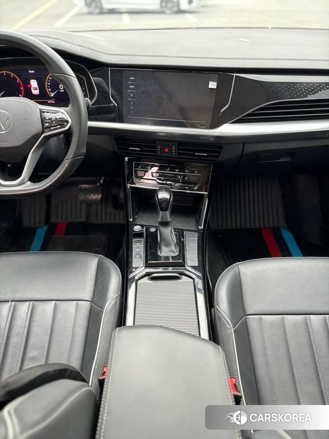 Volkswagen Passat 2023 Черный из Китая, фото 3