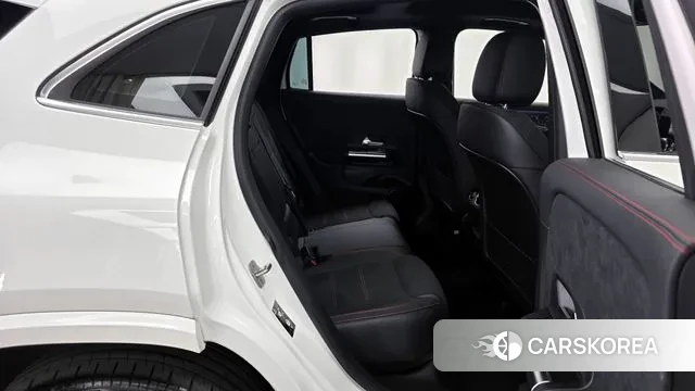 Mercedes-Benz GLA - Class H247 2024 Белый из Кореи, фото 3