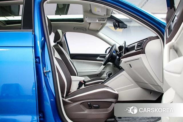 Volkswagen Tanyue 2023 Синий из Китая, фото 3