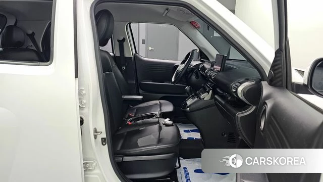 Hyundai Casper 2022 Белый из Кореи, фото 3