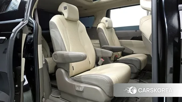 Kia Carnival 4th generation 2023 Черный из Кореи, фото 3