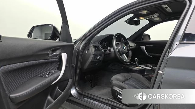 BMW 1 Series (F20) 2018 Серый из Кореи, фото 3