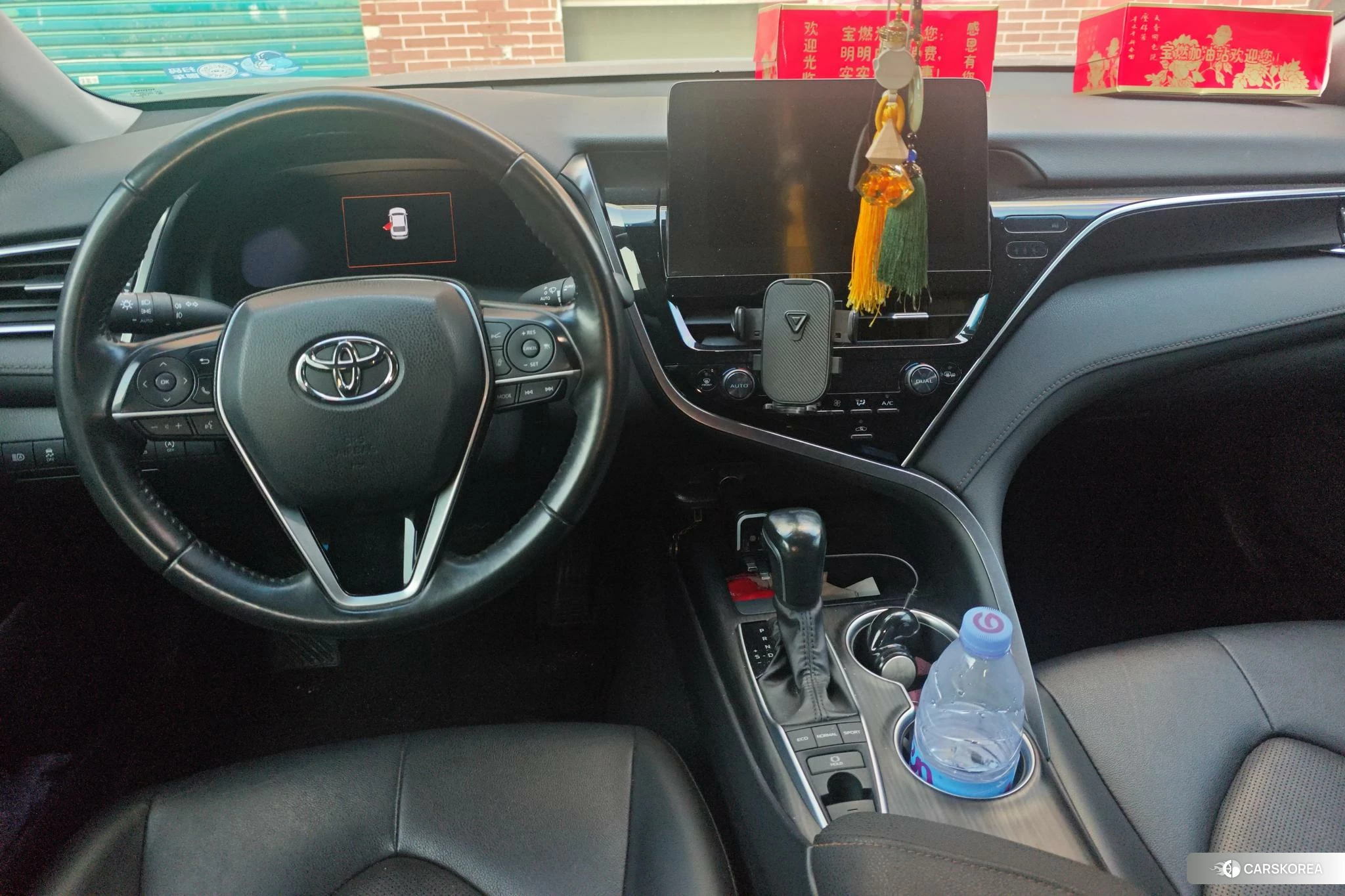 Toyota Camry 2021 Серебристо-серый из Китая, фото 3