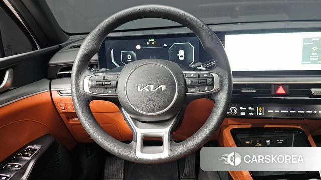 Kia The New K5 3rd generation 2023 Белый из Кореи, фото 3