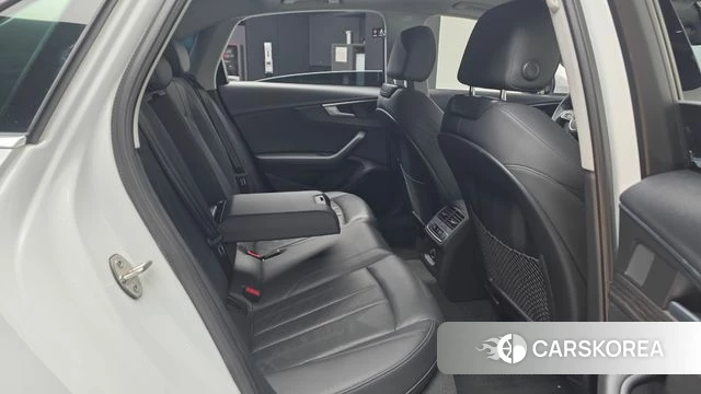 Audi A4 (B9) 2018 Белый из Кореи, фото 3