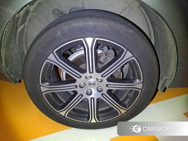 Volvo XC60 second Generation 2019 Серый из Кореи, фото 3