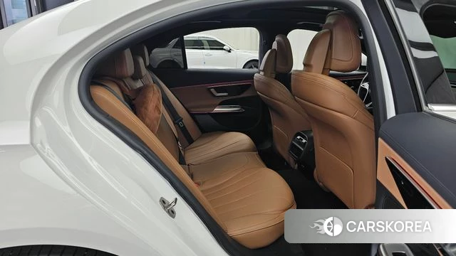 Mercedes-Benz E-Class W214 2025 Белый из Кореи, фото 3